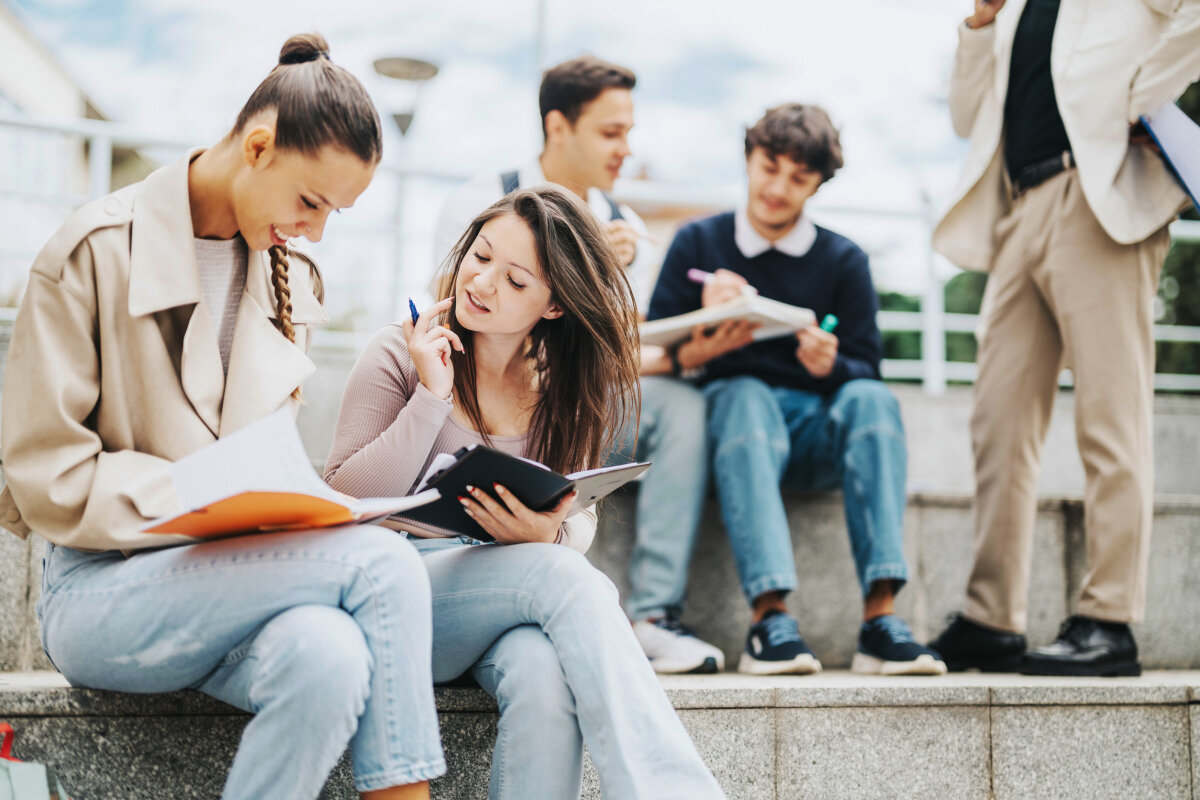 Į Užimtumo tarnybą kreipėsi daugiau jaunimo be profesinio išsilavinimo